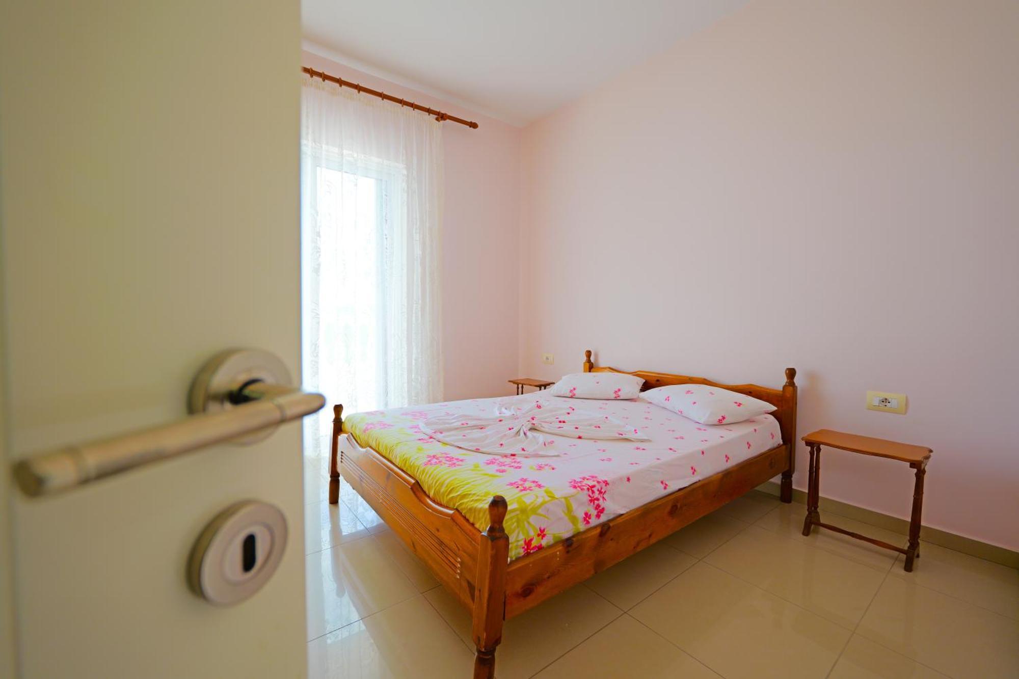 Vila Marina Apartments Sarande Exterior photo