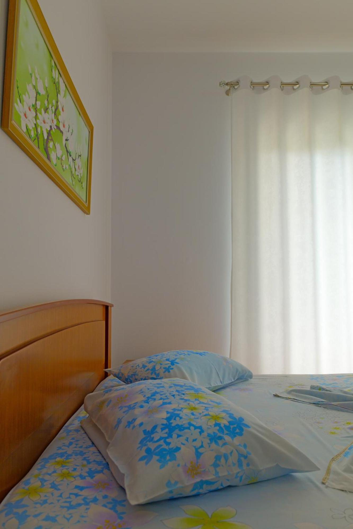 Vila Marina Apartments Sarande Exterior photo