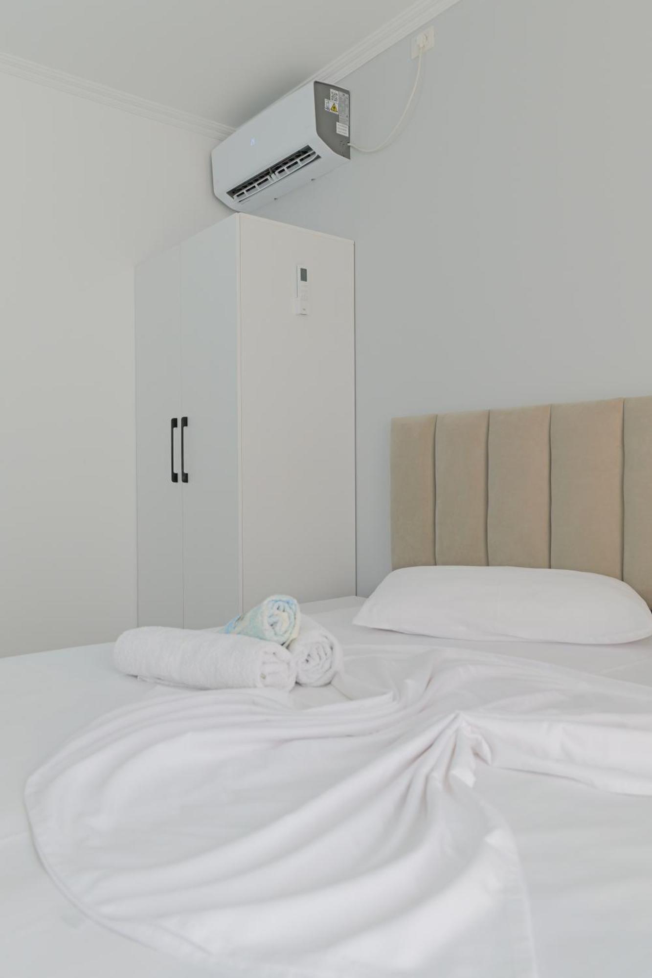 Vila Marina Apartments Sarande Exterior photo