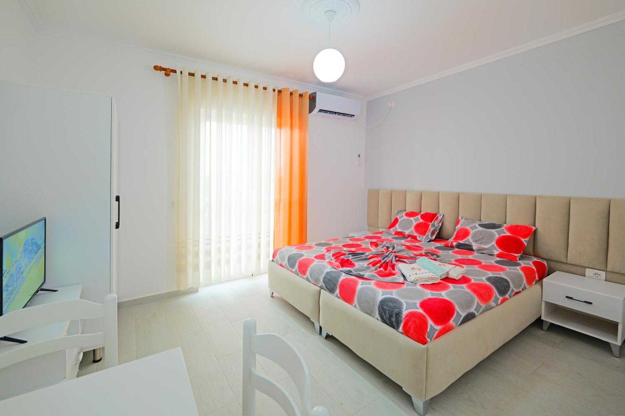 Vila Marina Apartments Sarande Exterior photo