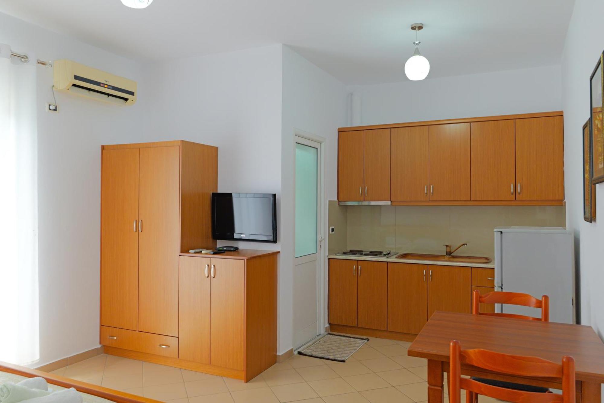 Vila Marina Apartments Sarande Exterior photo